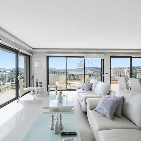 5 Bedroom Penthouse - Ocean View Cannes