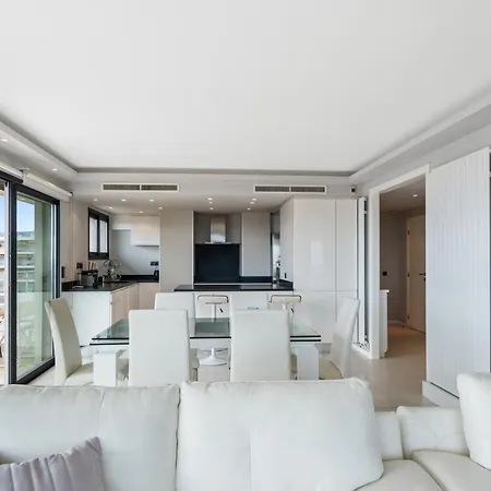 4 Bedroom Penthouse - Ocean View