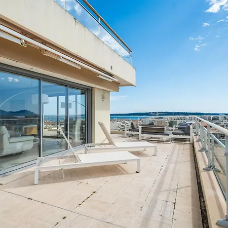 Апартаменты 4 Bedroom Penthouse - Ocean View *
