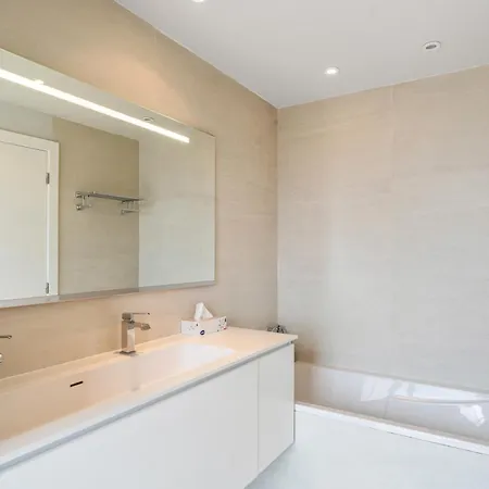 4 Bedroom Penthouse - Ocean View Апартаменты *
