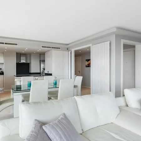 Апартаменты 4 Bedroom Penthouse - Ocean View Канны