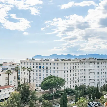4 Bedroom Penthouse - Ocean View *