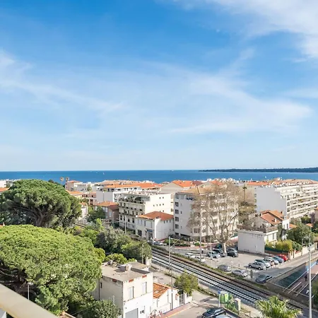 4 Bedroom Penthouse - Ocean View Канны