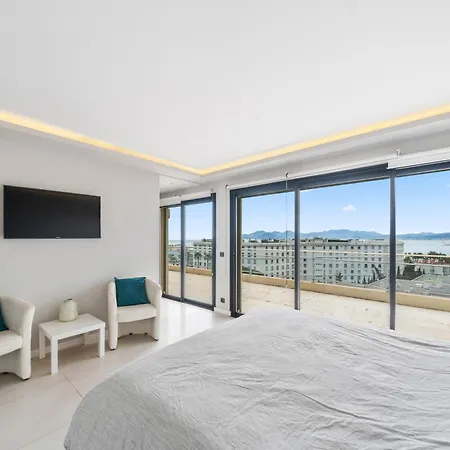 4 Bedroom Penthouse - Ocean View * Канны