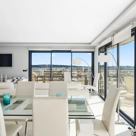 4 Bedroom Penthouse - Ocean View