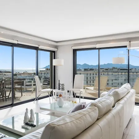 4 Bedroom Penthouse - Ocean View 아파트 *